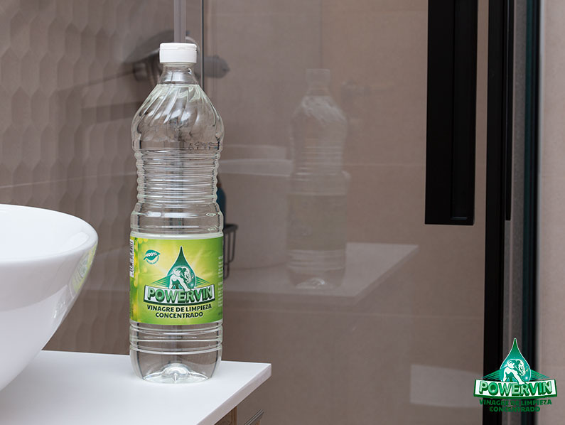 Cómo limpiar, higienizar y desinfectar las botellas de agua